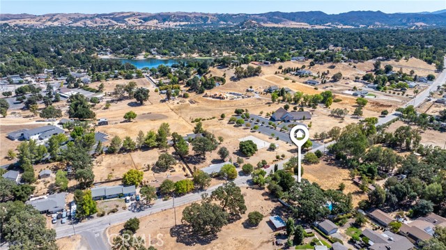 7990 San Gabriel Road, Atascadero CA: https://media.crmls.org/medias/7bc3df7c-fabd-43ec-ae2e-8ce0f6c2d483.jpg
