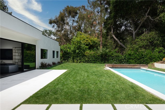 9924 Liebe Drive, Beverly Hills CA: https://media.crmls.org/medias/7bc3f10e-08d9-4235-9db8-be5726766f65.jpg