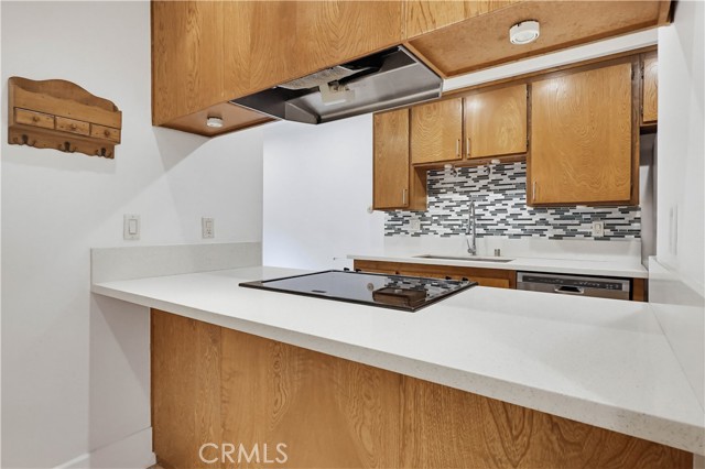 Image 23 of 50 For 5556 Temple City