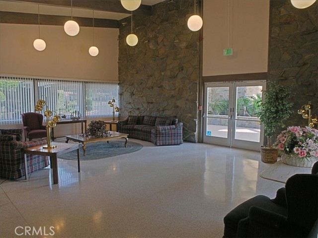 Detail Gallery Image 29 of 34 For 19380 Anzel Cir, Newhall,  CA 91321 - 2 Beds | 2 Baths