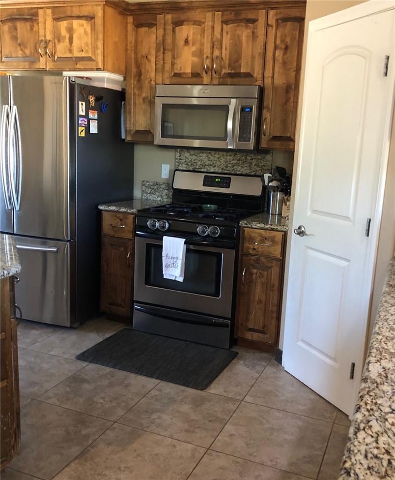 58310 CARLYLE DR, Yucca Valley CA: https://media.crmls.org/medias/7bc41444-3659-43cd-bbba-f881d8e5cce3.jpg