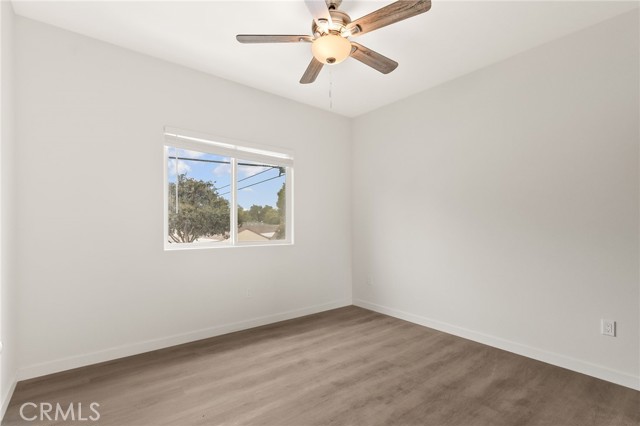 Detail Gallery Image 12 of 24 For 4508 Hedda St #2,  Lakewood,  CA 90712 - 3 Beds | 2 Baths