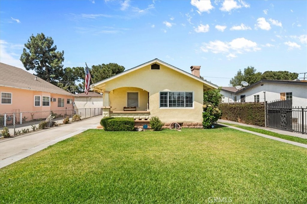 Duplex at 7715 Whitsett