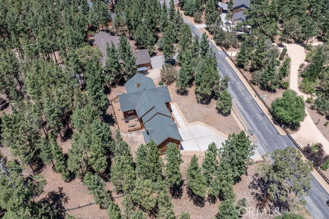 625 Cedar Glen Drive, Big Bear City CA: https://media.crmls.org/medias/7bc5d017-0078-40f2-a43a-8f61074f5b2b.jpg