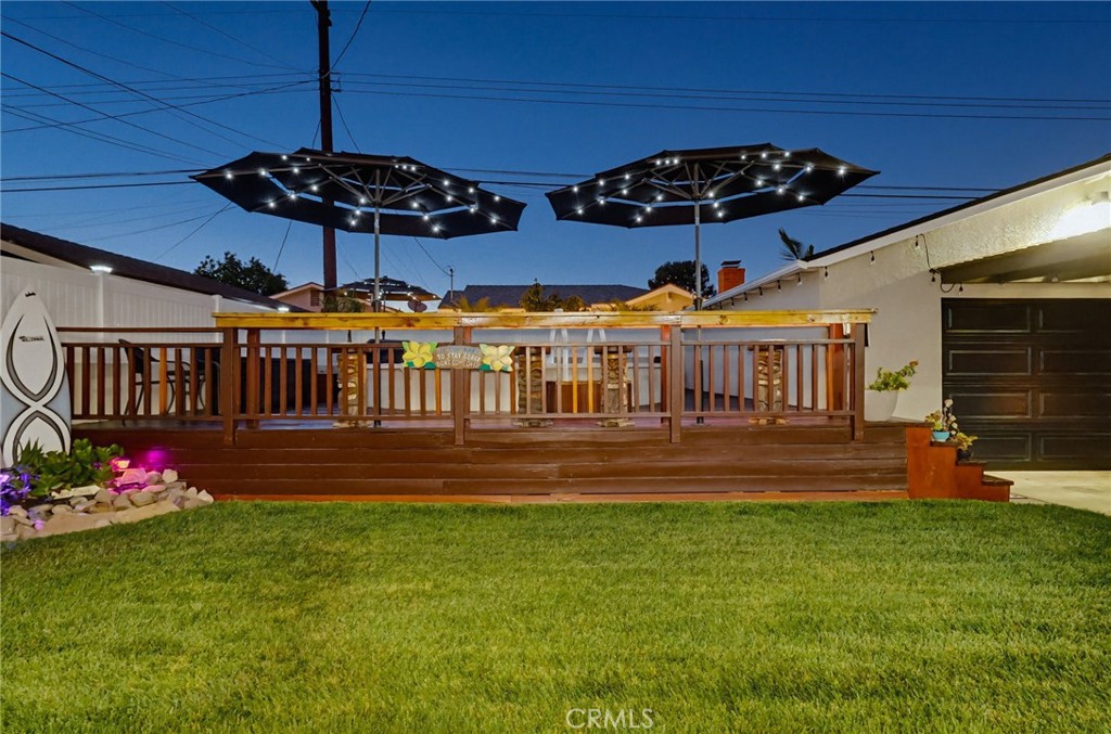 https://media.crmls.org/medias/7bc600e6-f2f6-48aa-b74a-0ca570be5dfa.jpg?preset=X-Large