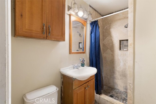 Detail Gallery Image 39 of 46 For 913 S Laurel St, Santa Ana,  CA 92704 - 4 Beds | 2 Baths