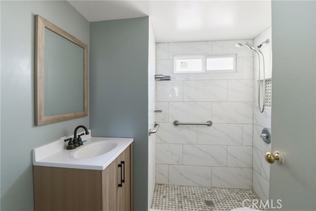 Detail Gallery Image 6 of 17 For 9020 Somerset Bld #19,  Bellflower,  CA 90706 - 2 Beds | 1 Baths