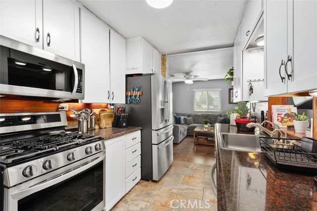 Detail Gallery Image 13 of 30 For 4822 E Lincoln, Hemet,  CA 92544 - 3 Beds | 2 Baths