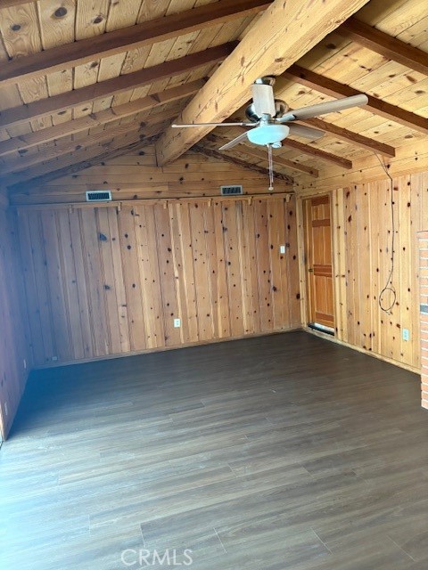 Detail Gallery Image 13 of 22 For 22354 Burbank Bld, Woodland Hills,  CA 91367 - 2 Beds | 1/1 Baths