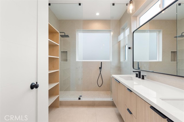 Detail Gallery Image 27 of 33 For 11410 W Calvert St, North Hollywood,  CA 91606 - 3 Beds | 3/1 Baths