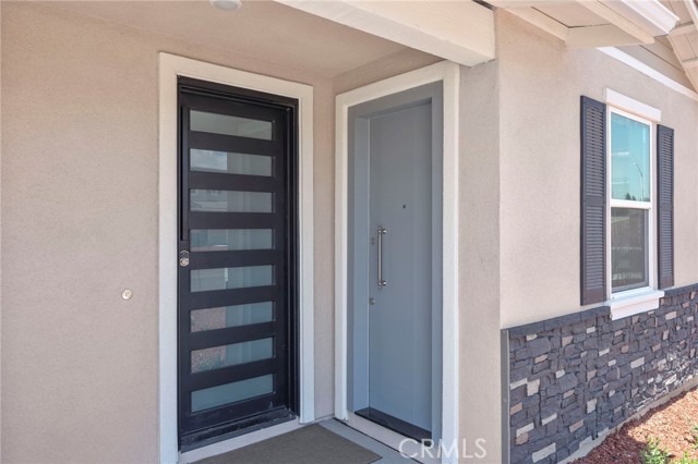 Detail Gallery Image 2 of 29 For 14416 Buvan Ct, Moreno Valley,  CA 92555 - 5 Beds | 3/1 Baths