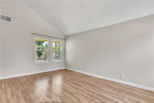 Detail Gallery Image 8 of 33 For 841 E Jackson St, Rialto,  CA 92376 - 3 Beds | 2/1 Baths