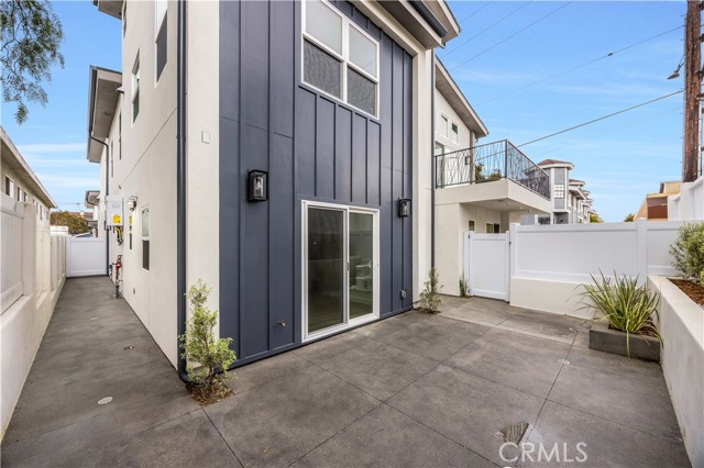 1804 Blossom Lane, Redondo Beach CA: https://media.crmls.org/medias/7bca2566-d3dc-44ea-bf13-94e73fc46a0f.jpg