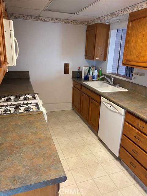 2838 May Avenue, Redondo Beach, California 90278, 4 Bedrooms Bedrooms, ,2 BathroomsBathrooms,Residential,Sold,May,SB21248976