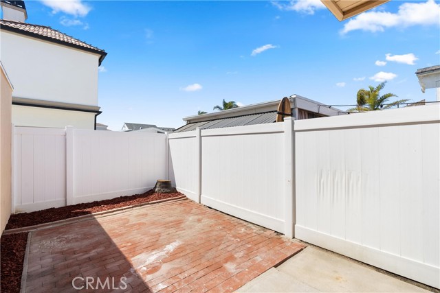 Detail Gallery Image 24 of 29 For 255 Prospect St, Newport Beach,  CA 92663 - 2 Beds | 2 Baths