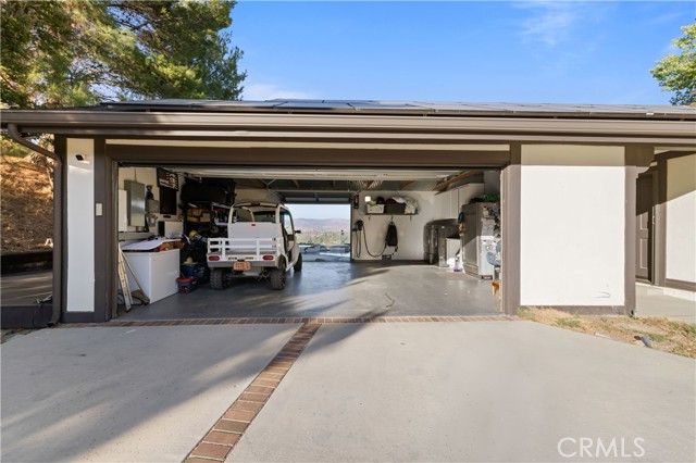 Image 42 of 50 For 16337 Ravenglen Road