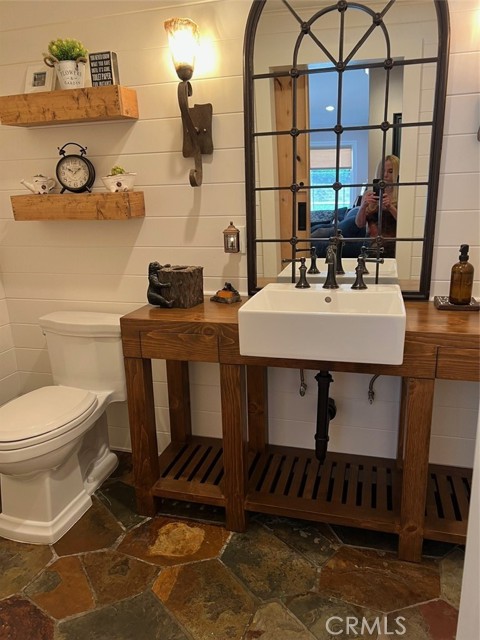 23762 Posey Lane, West Hills CA: https://media.crmls.org/medias/7bccb6fc-4b0a-4953-a579-53b4f2ddbf66.jpg