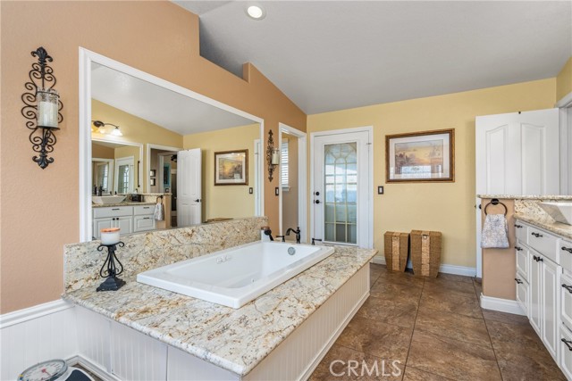 Detail Gallery Image 25 of 73 For 12325 Stuveling St, Oak Hills,  CA 92344 - 4 Beds | 2 Baths