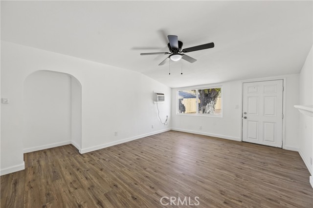 Detail Gallery Image 10 of 36 For 513 Lookout, Lake Elsinore,  CA 92530 - 3 Beds | 1/1 Baths