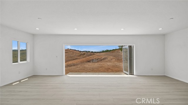 13105 Via Tuscany, Riverside CA: https://media.crmls.org/medias/7bcd712b-bf3f-4ddc-a4c7-8f6024374ad2.jpg