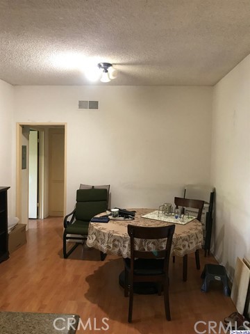 1 Bed Home for Sale in Van Nuys, California