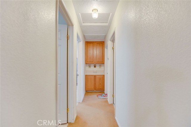 21919 Standing Rock Avenue, Apple Valley CA: https://media.crmls.org/medias/7bce6560-7b50-4e70-b49c-ff2ef92edfea.jpg