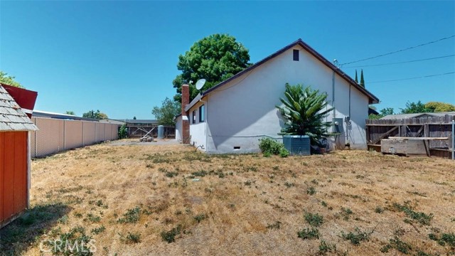 Detail Gallery Image 12 of 72 For 430 Neil Dr, Yuba City,  CA 95993 - 4 Beds | 2 Baths
