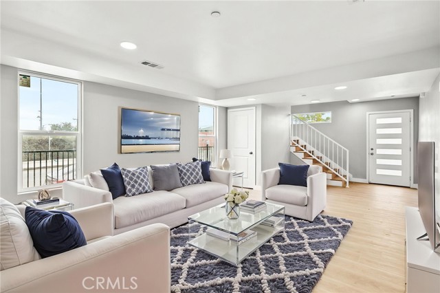 500 N Brannick Avenue, Los Angeles CA: https://media.crmls.org/medias/7bcfbfa0-e8f1-4da6-b682-3cc3c41e83c2.jpg