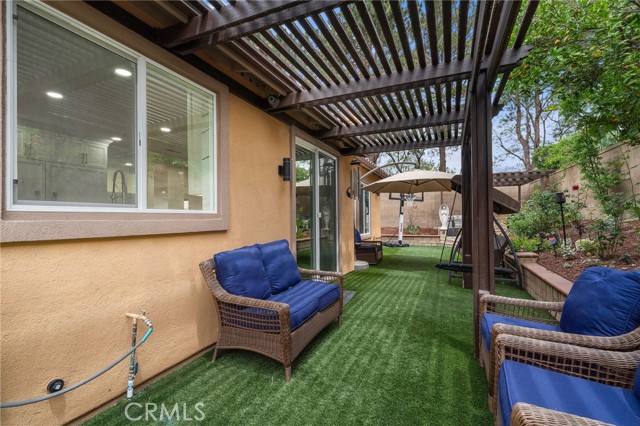 2 Dos Rios, Irvine CA: https://media.crmls.org/medias/7bcfee14-0488-4cbc-9f68-cef97bcfca84.jpg