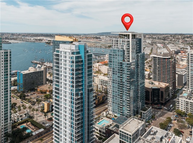 Detail Gallery Image 4 of 50 For 1388 Kettner Bld #2803,  San Diego,  CA 92101 - 2 Beds | 2 Baths