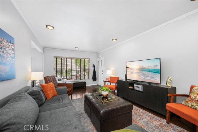 Detail Gallery Image 7 of 33 For 1334 E 1st, Long Beach,  CA 90802 - 2 Beds | 2 Baths