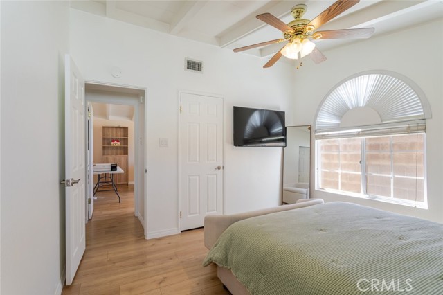Detail Gallery Image 19 of 39 For 22459 Guadilamar Dr, Saugus,  CA 91350 - 3 Beds | 2 Baths