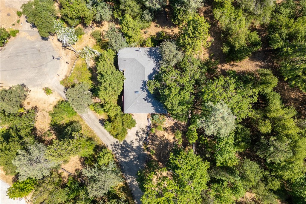 https://media.crmls.org/medias/7bd0e250-79fd-4ad5-b791-09a78a89b8b8.jpg?preset=X-Large