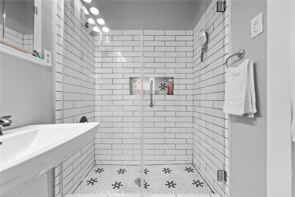 MLS #PW25253440 image #6