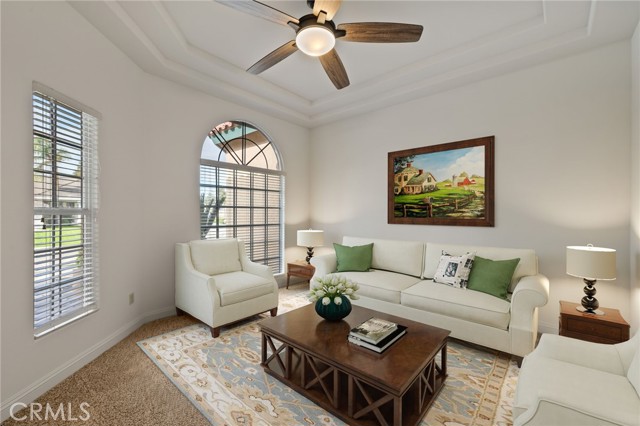 Detail Gallery Image 4 of 71 For 2112 Branch Creek, Bakersfield,  CA 93312 - 4 Beds | 2/1 Baths