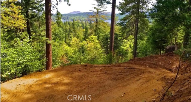 Detail Gallery Image 4 of 17 For 525 Ca-173, Lake Arrowhead,  CA 92352 - – Beds | – Baths