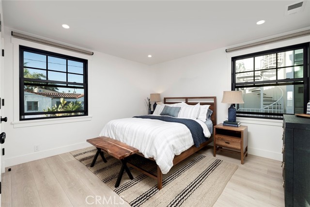 5903 E Corso Di Napoli, Long Beach CA: https://media.crmls.org/medias/7bd18f6f-ad1f-433d-b69a-0f64d3a35dc4.jpg