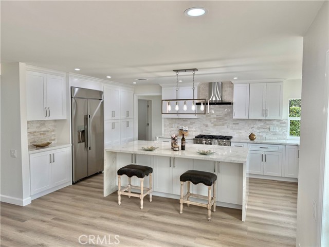 Front Image Thumbnail for CROC25271152