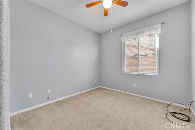 Detail Gallery Image 20 of 44 For 3085 Summer Breeze, Rosamond,  CA 93560 - 4 Beds | 2 Baths