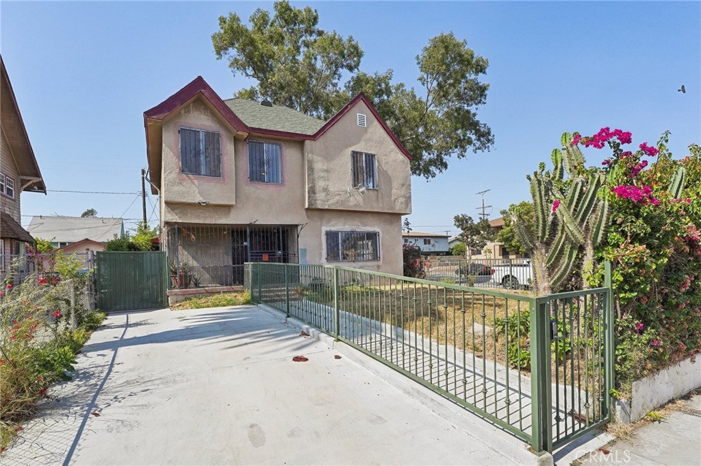 1703 W 25th Street