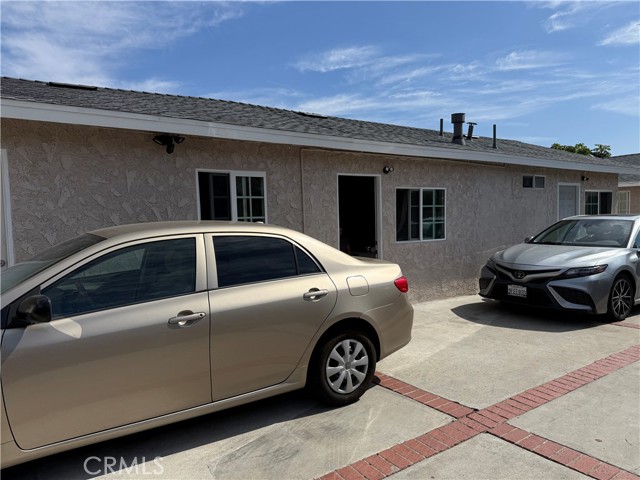 Detail Gallery Image 5 of 8 For 12872 Van Nuys Bld, Pacoima,  CA 91331 - 4 Beds | 4 Baths