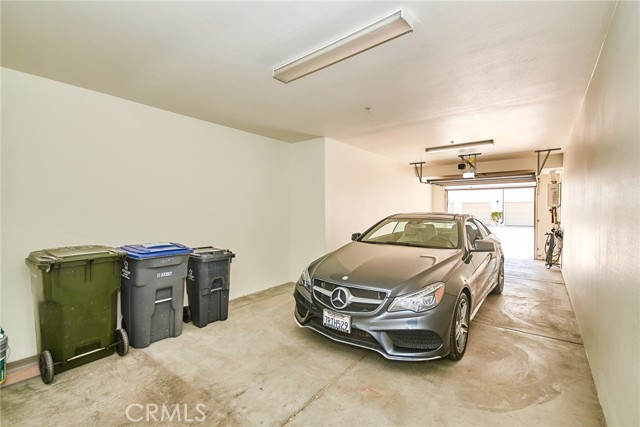 401 S Anaheim Boulevard, Anaheim CA: https://media.crmls.org/medias/7bd27f27-38fa-445d-9c8e-f543b27ef3b1.jpg