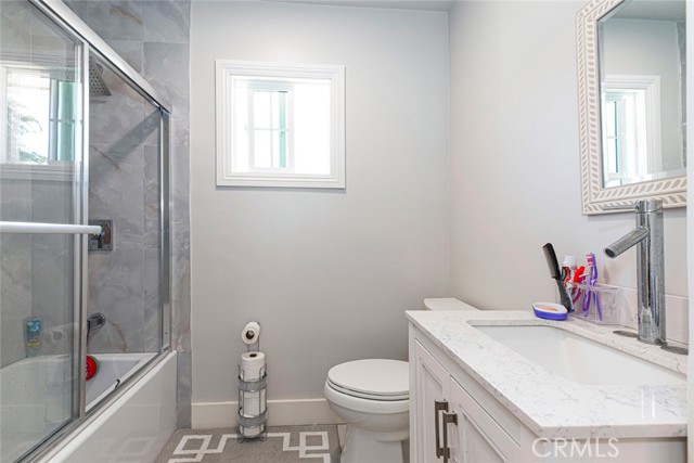 Detail Gallery Image 27 of 53 For 1901 Richard St, Burbank,  CA 91504 - 3 Beds | 2 Baths