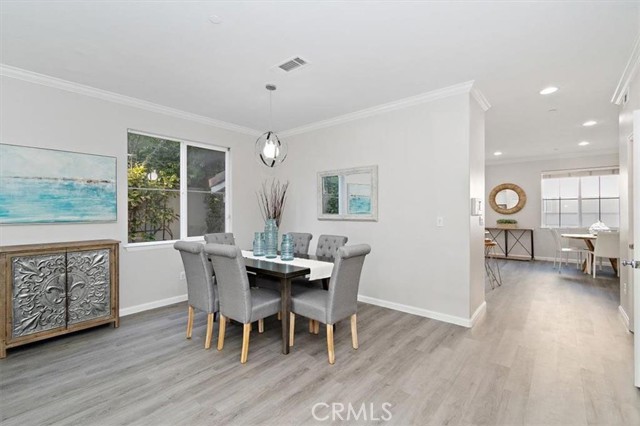 Detail Gallery Image 4 of 17 For 630 Meyer Ln #D,  Redondo Beach,  CA 90278 - 3 Beds | 2/1 Baths