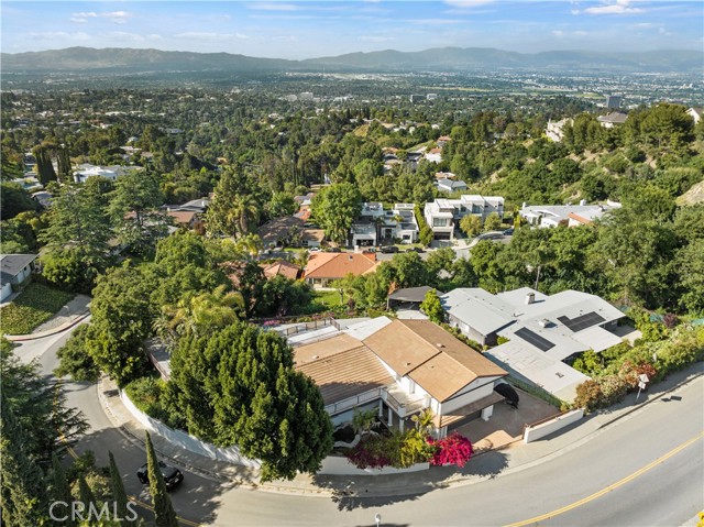 Detail Gallery Image 52 of 58 For 16551 Calneva Dr, Encino,  CA 91436 - 4 Beds | 4 Baths