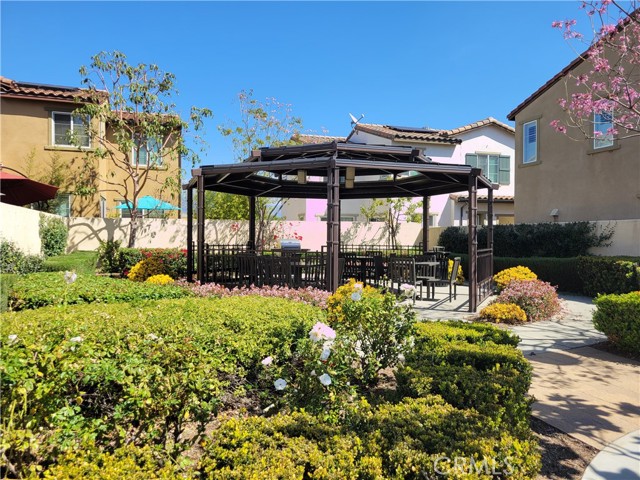 56 Linden Lane, Temple City CA: https://media.crmls.org/medias/7bd3c64a-c8d7-46a8-9468-cfb44716e934.jpg