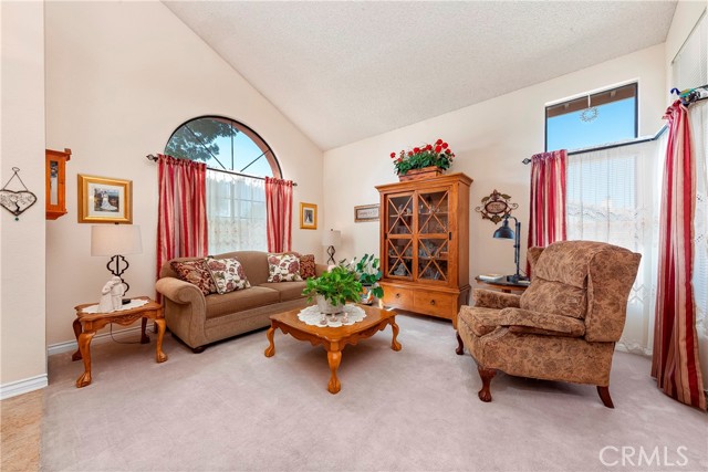 Detail Gallery Image 9 of 44 For 40512 Palmas Ct, Palmdale,  CA 93551 - 3 Beds | 2/1 Baths