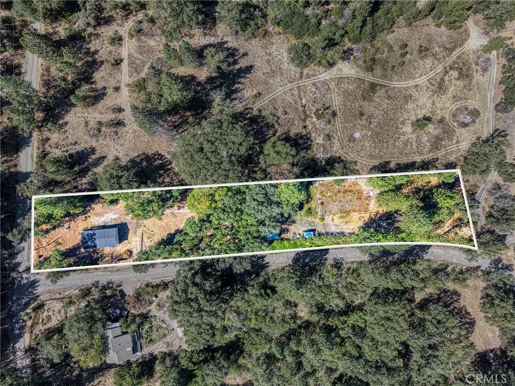 https://media.crmls.org/medias/7bd449b2-eb44-4e39-b88b-f4b54ed2c6a0.jpg?preset=X-Large