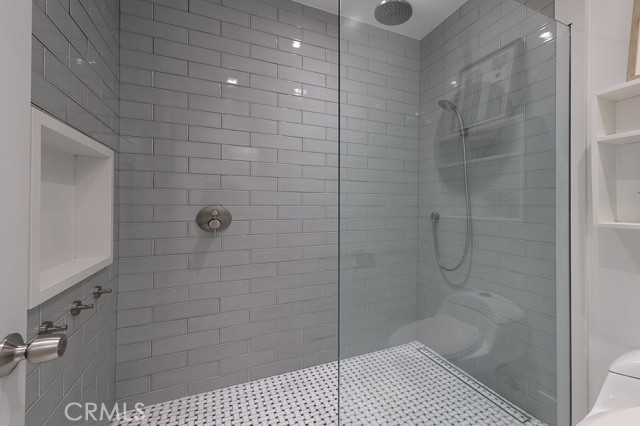 Detail Gallery Image 22 of 34 For 5420 Sylmar Ave #202,  Sherman Oaks,  CA 91401 - 2 Beds | 2 Baths