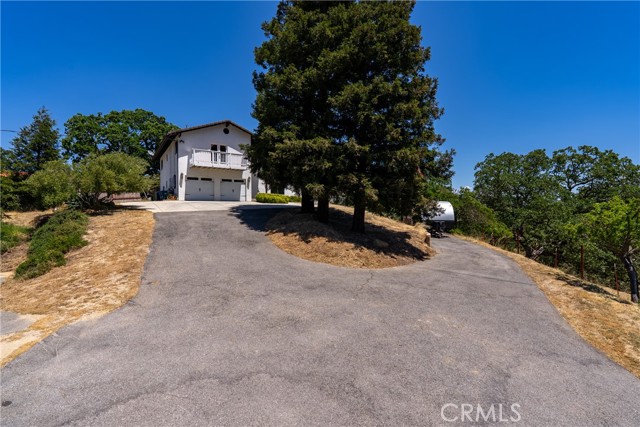 Detail Gallery Image 4 of 58 For 9900 Carmelita Ave, Atascadero,  CA 93422 - 3 Beds | 2/1 Baths